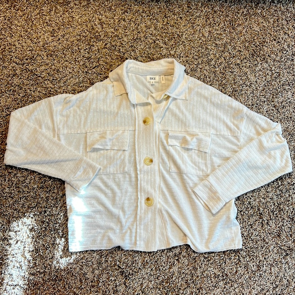 3/18 NWOT BKE cream top